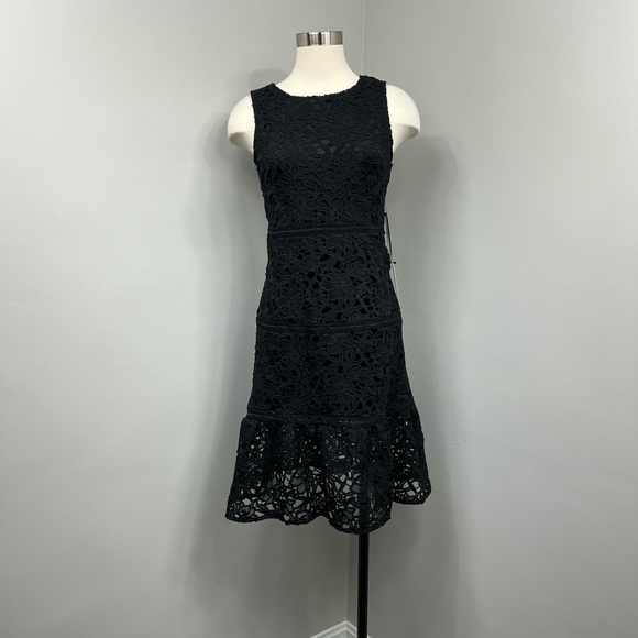 Lulu’s‎ Black Lace Dress - Picture 1 of 11